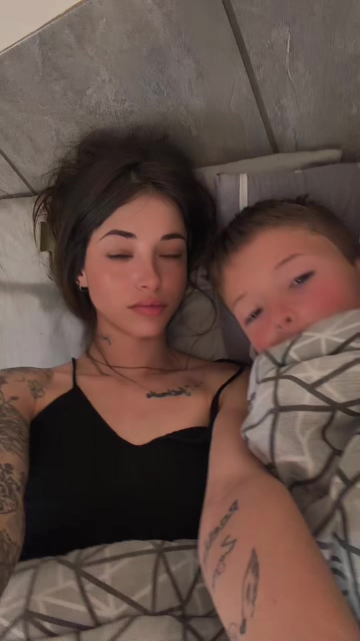 @zanitee_