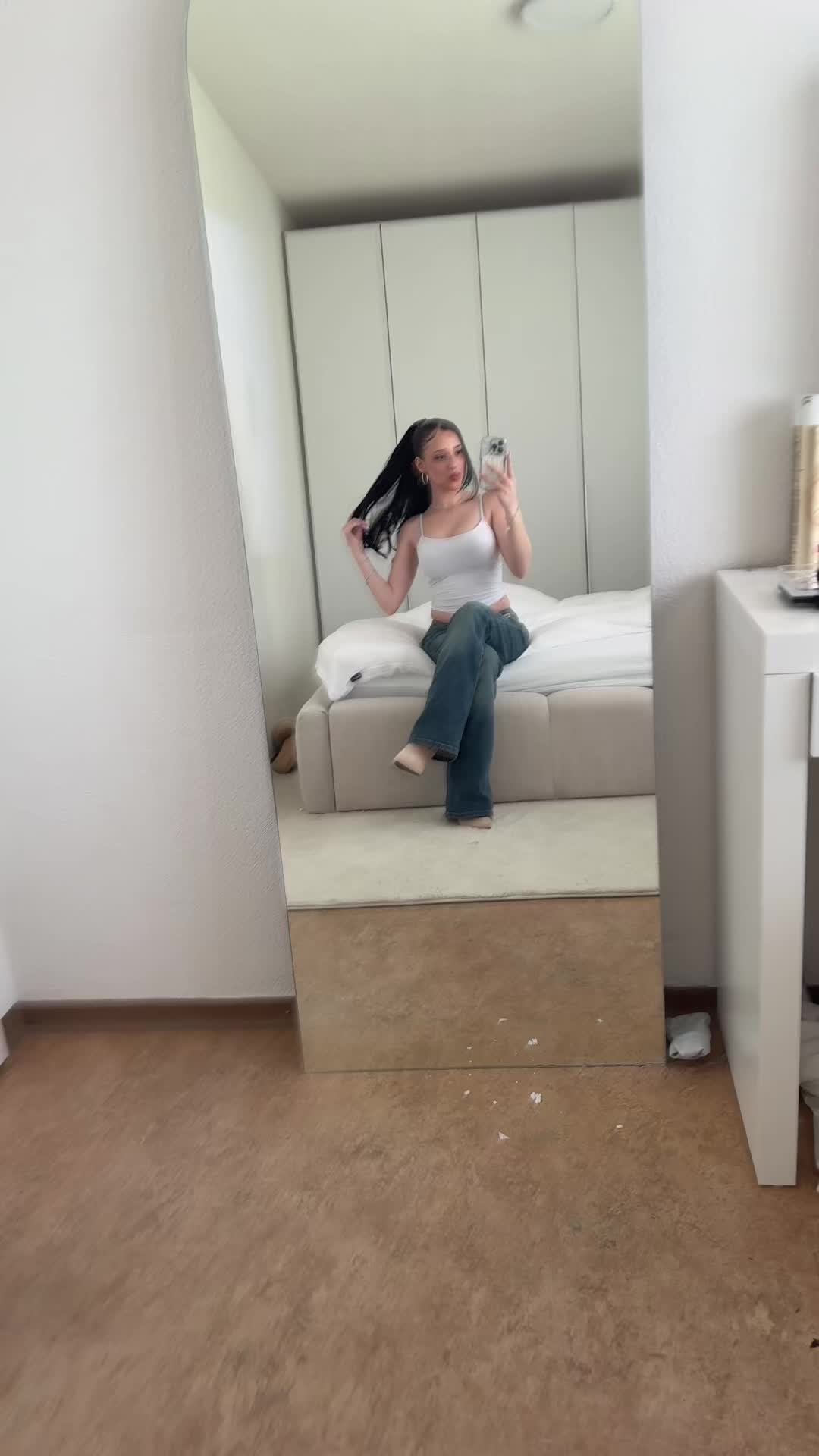 @RealLizsa