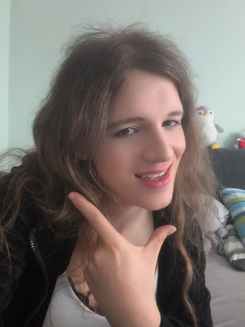 @Laurababyemily