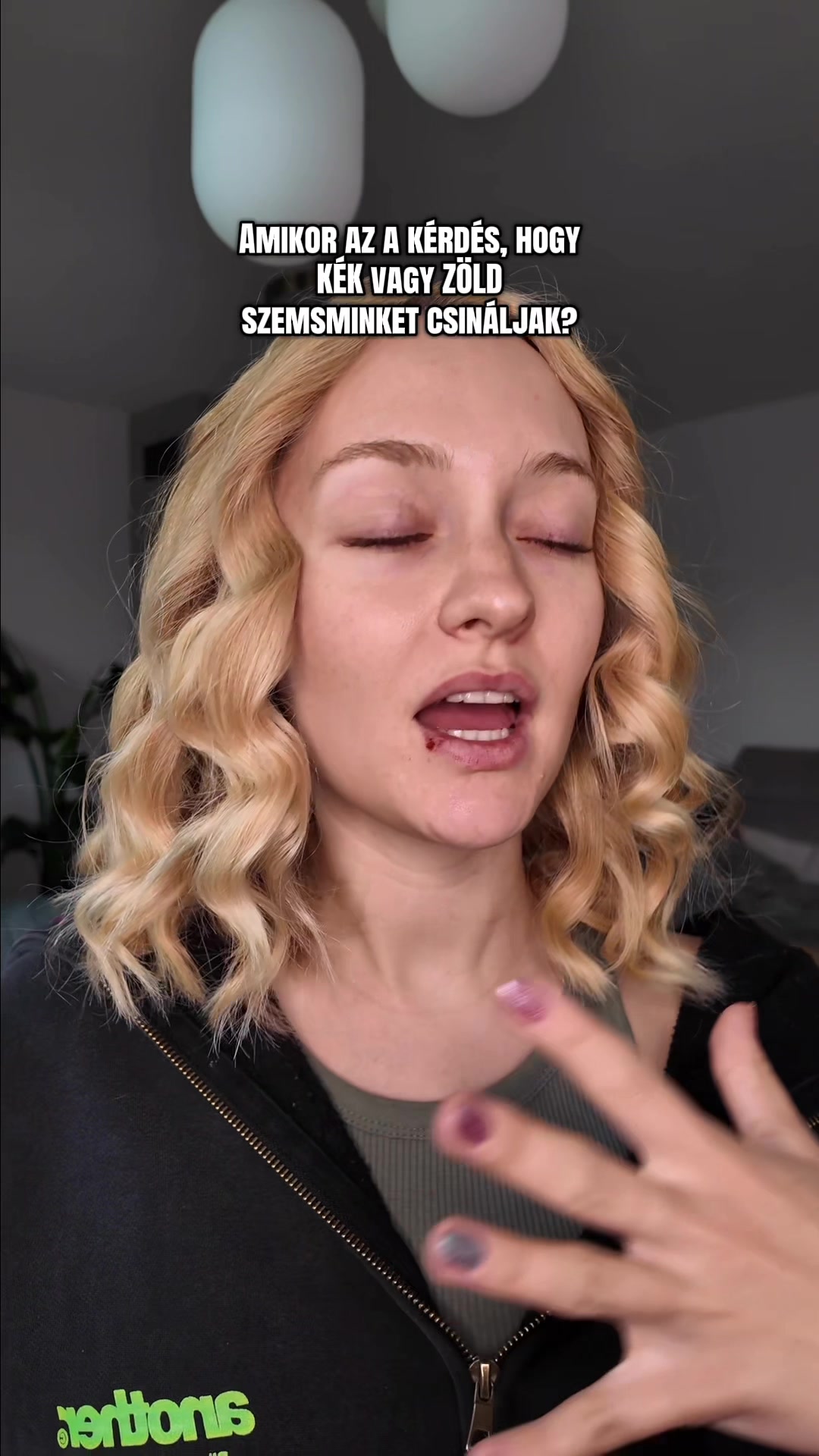 @Timi Szab&oacute; | sminkes✨