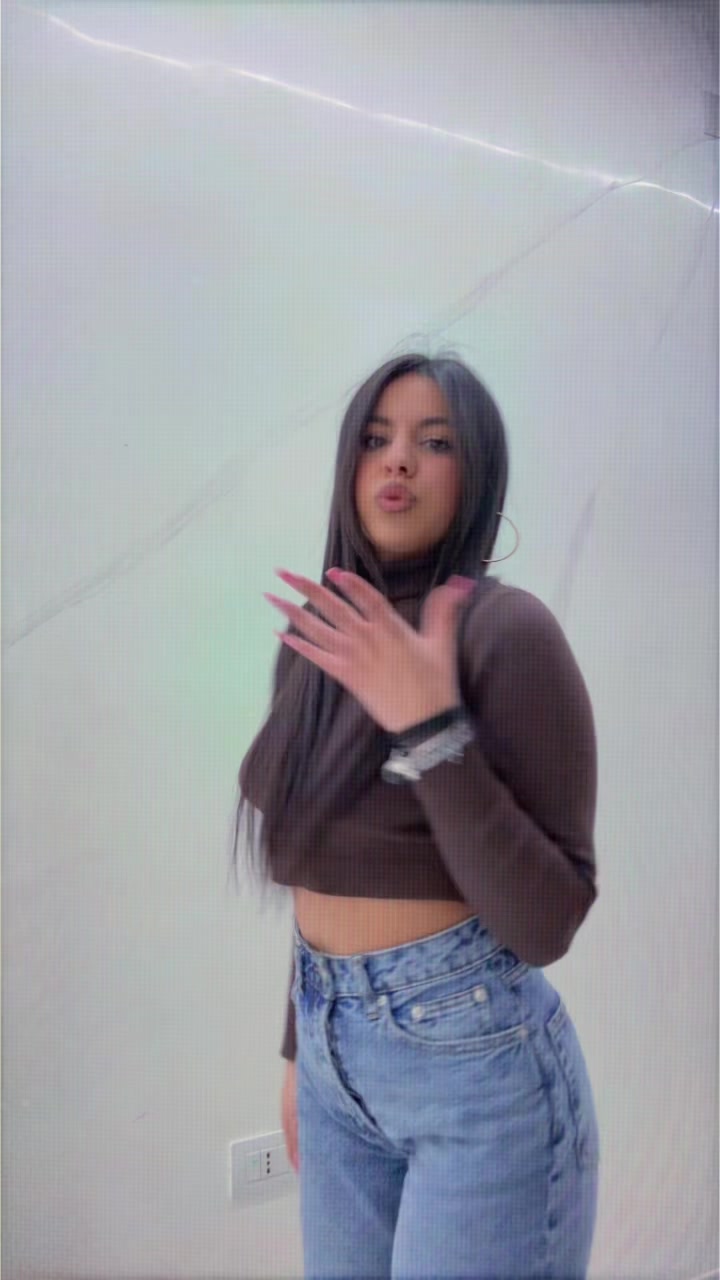 @G I U S Y