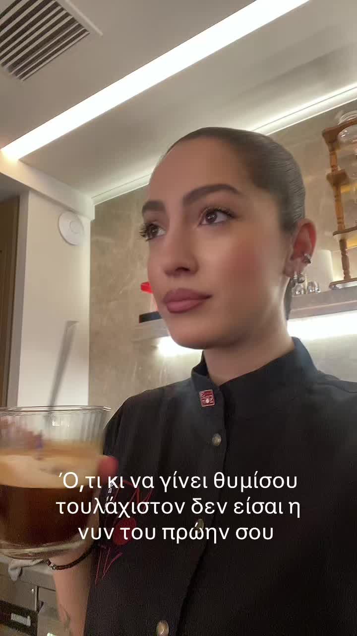 @_penelopezou_