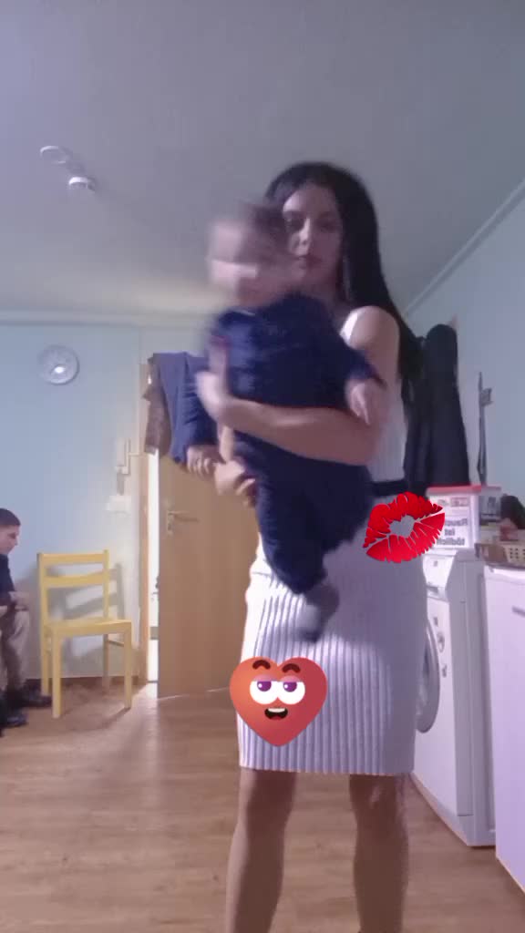 @Mari Bèla