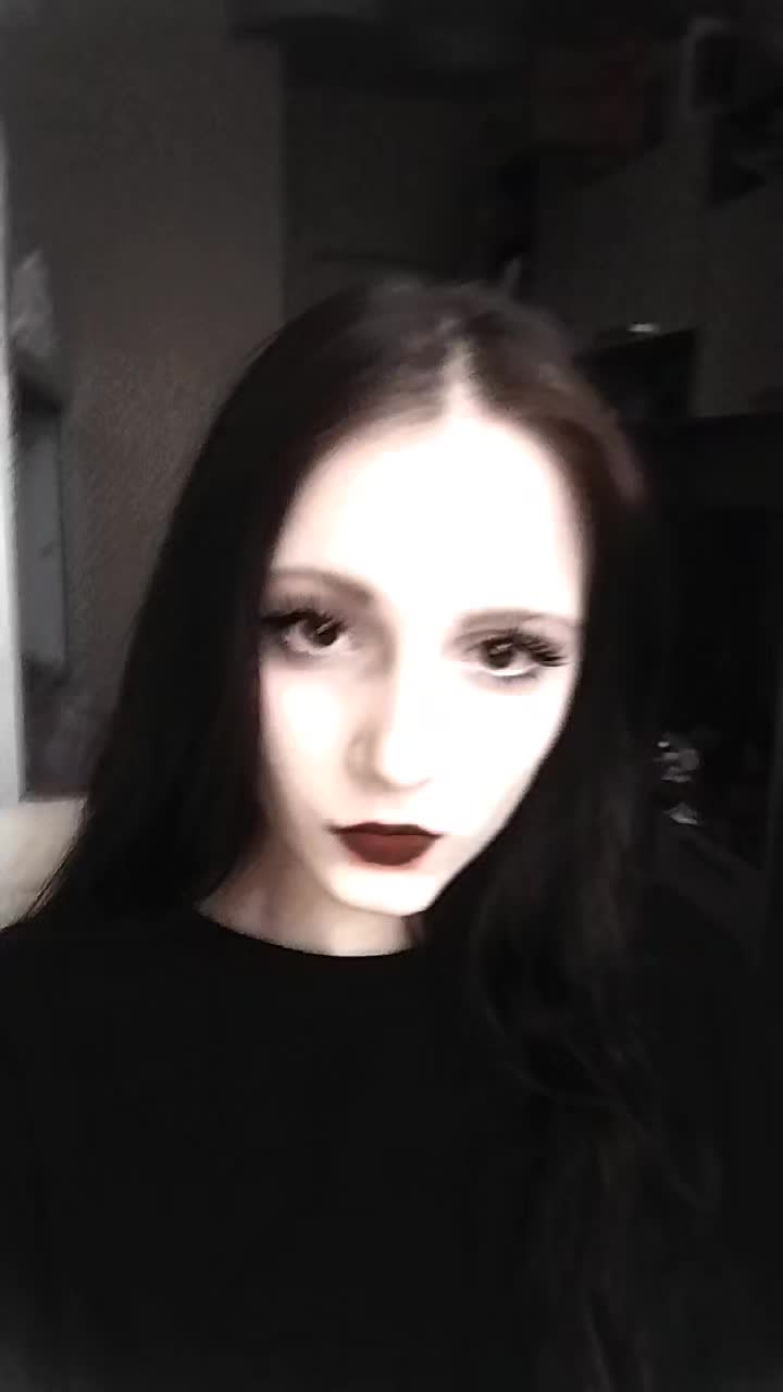 @чёрник 🖤