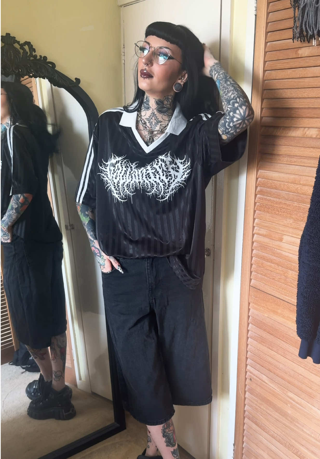 @𝕮𝖍𝖑𝖔𝖊 🖤