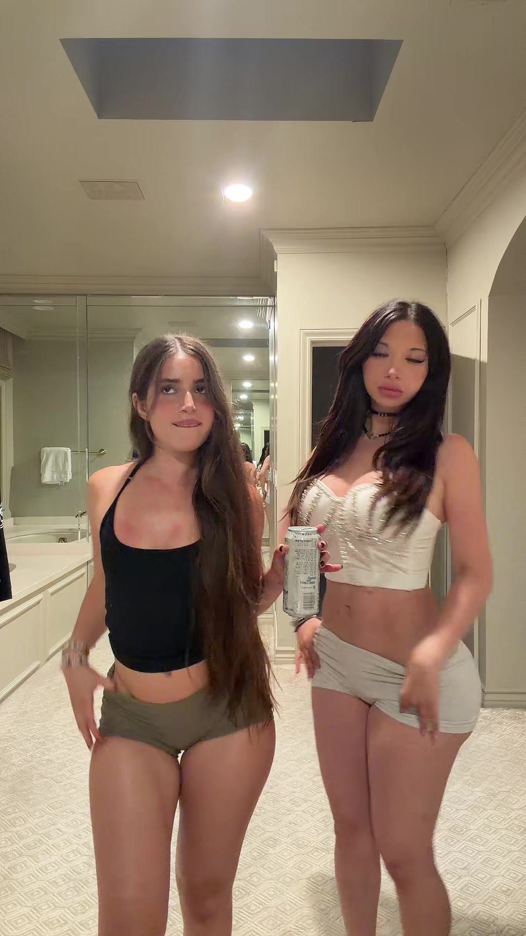 @anni