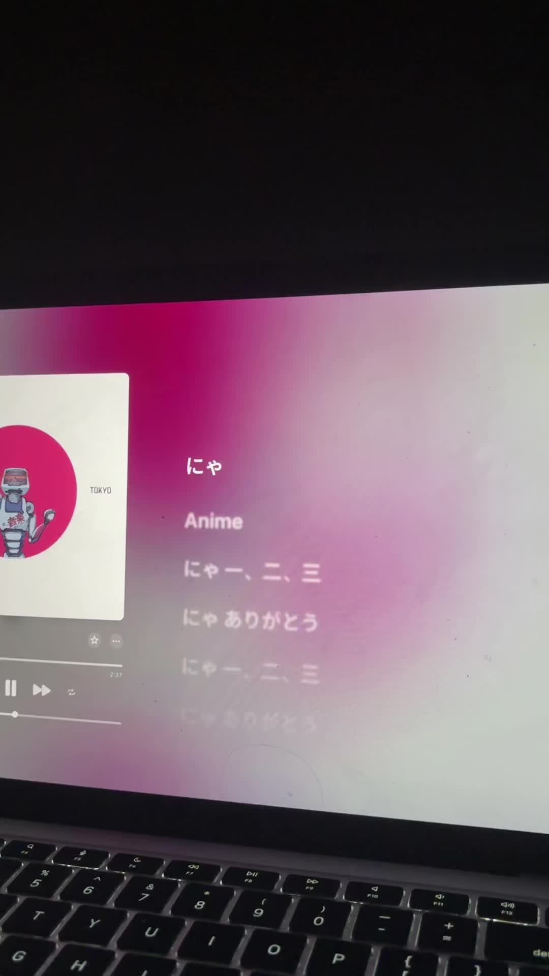 @loudL1ve