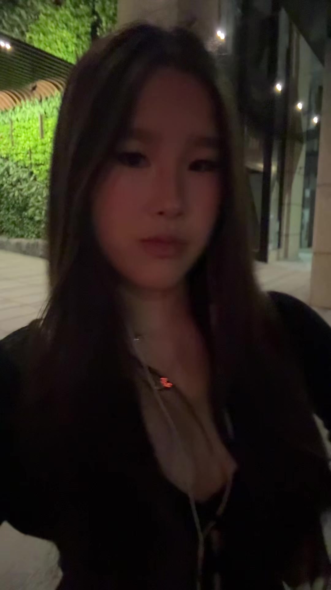 @isabella