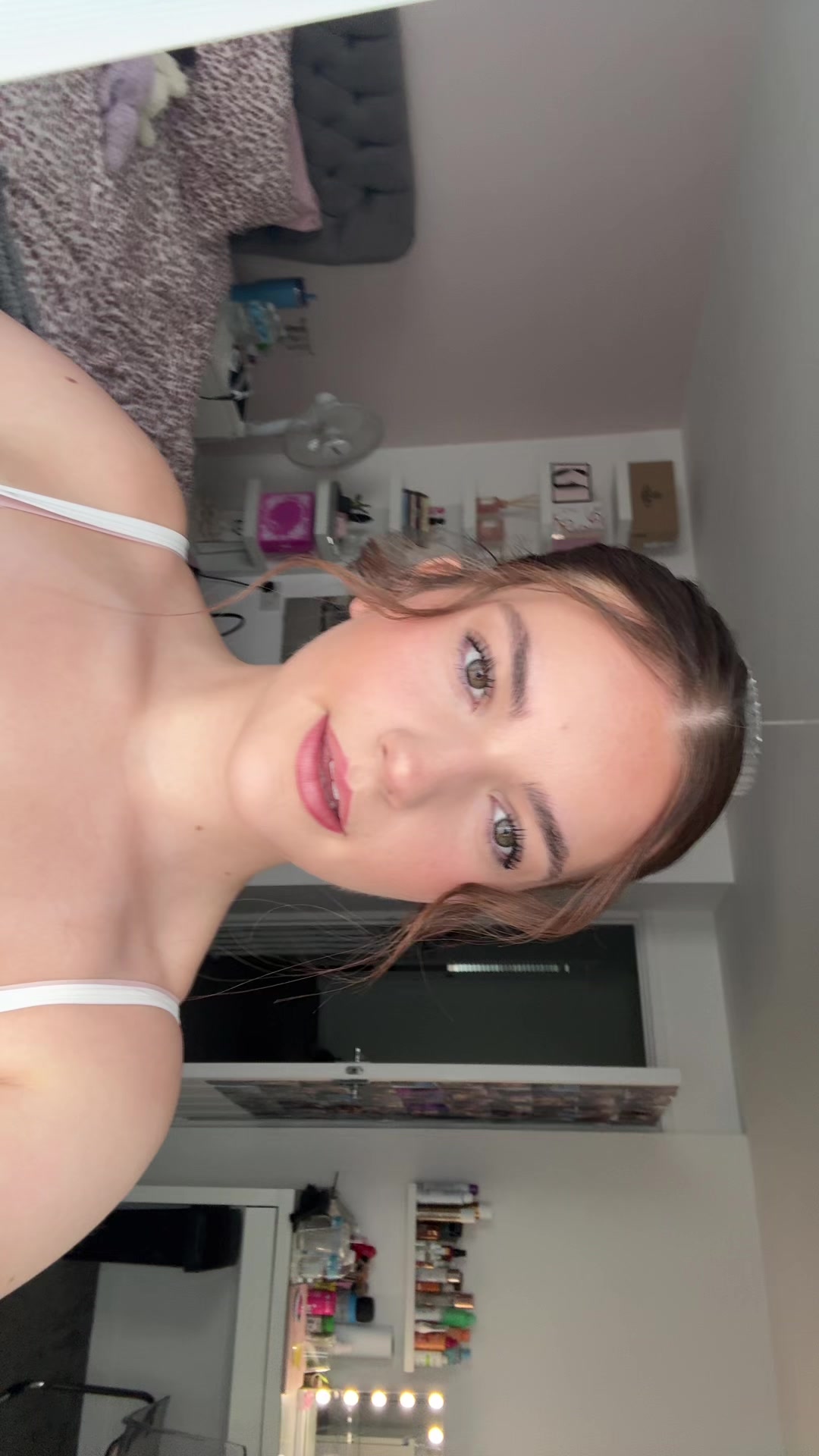@𝒍𝒂𝒚𝒍𝒂