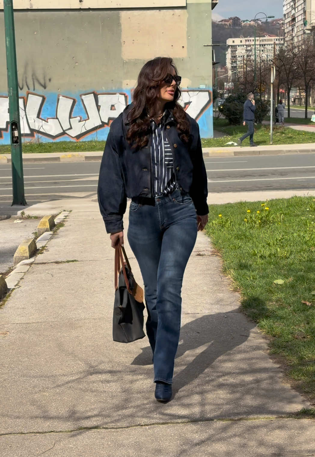 @Samra Menzilovic