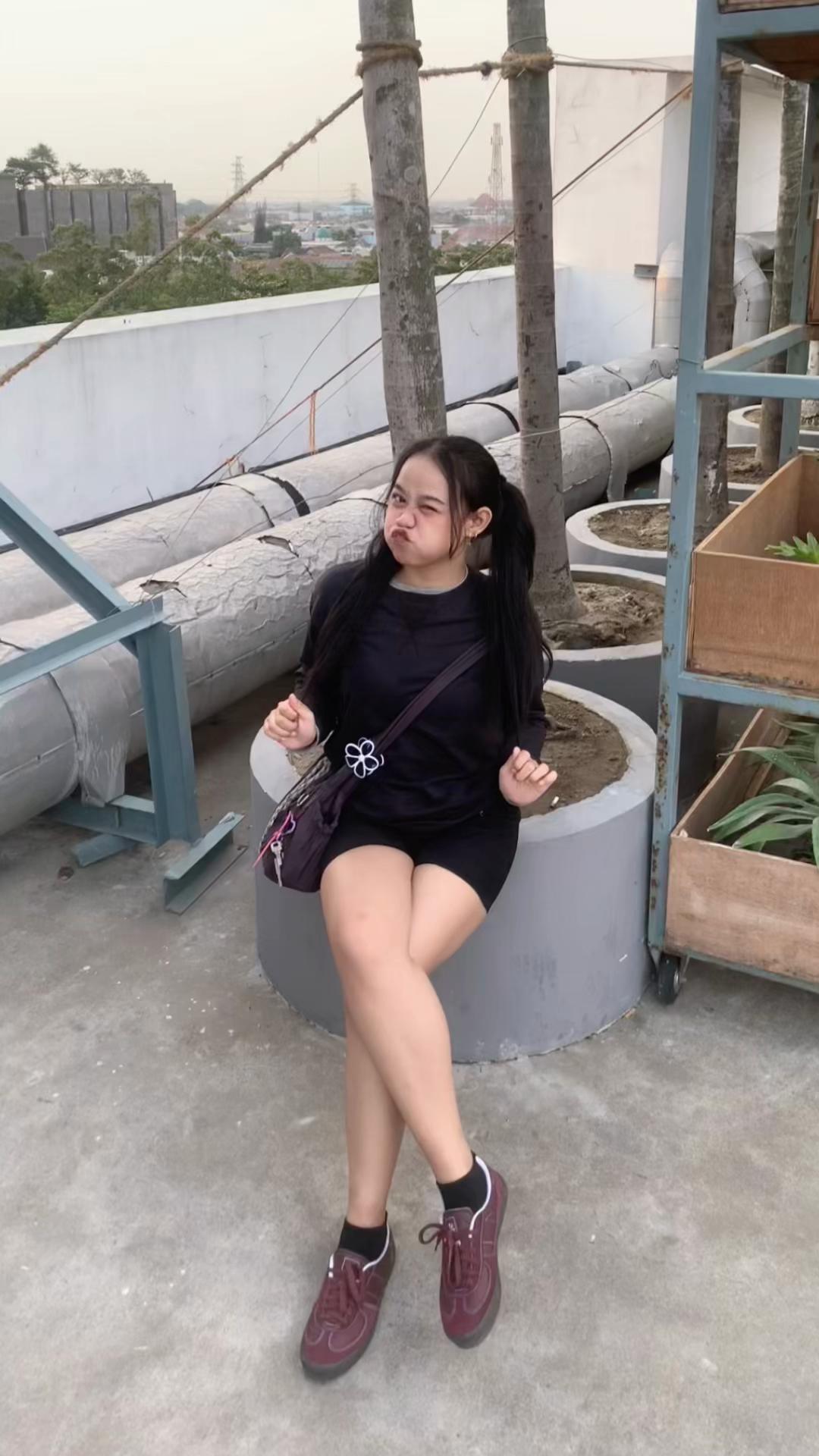 @r