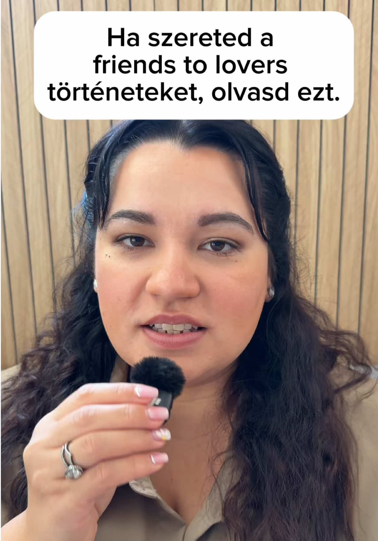 @Bertók Fruzsina - Író📚👩🏻💻