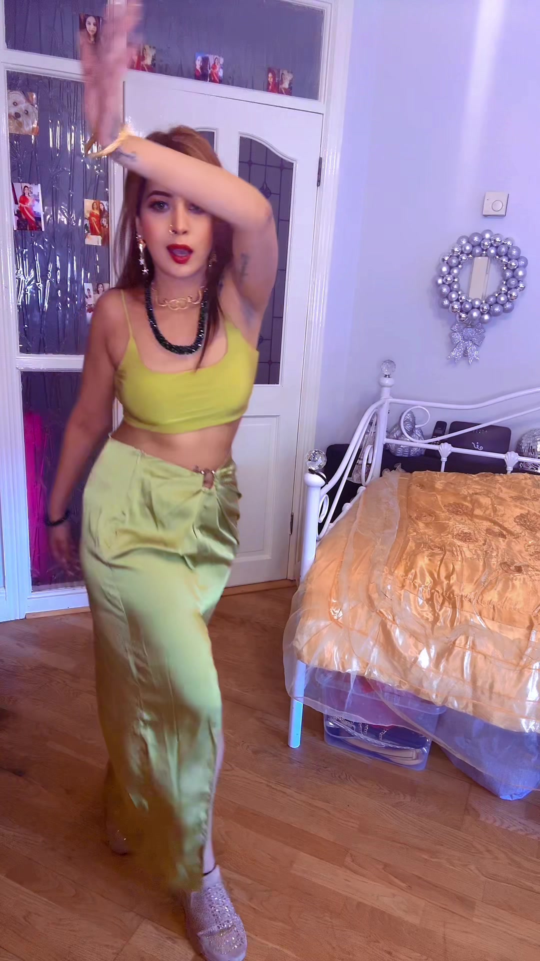@Sparkling girl🔥 simmy🇮🇪🇲🇺