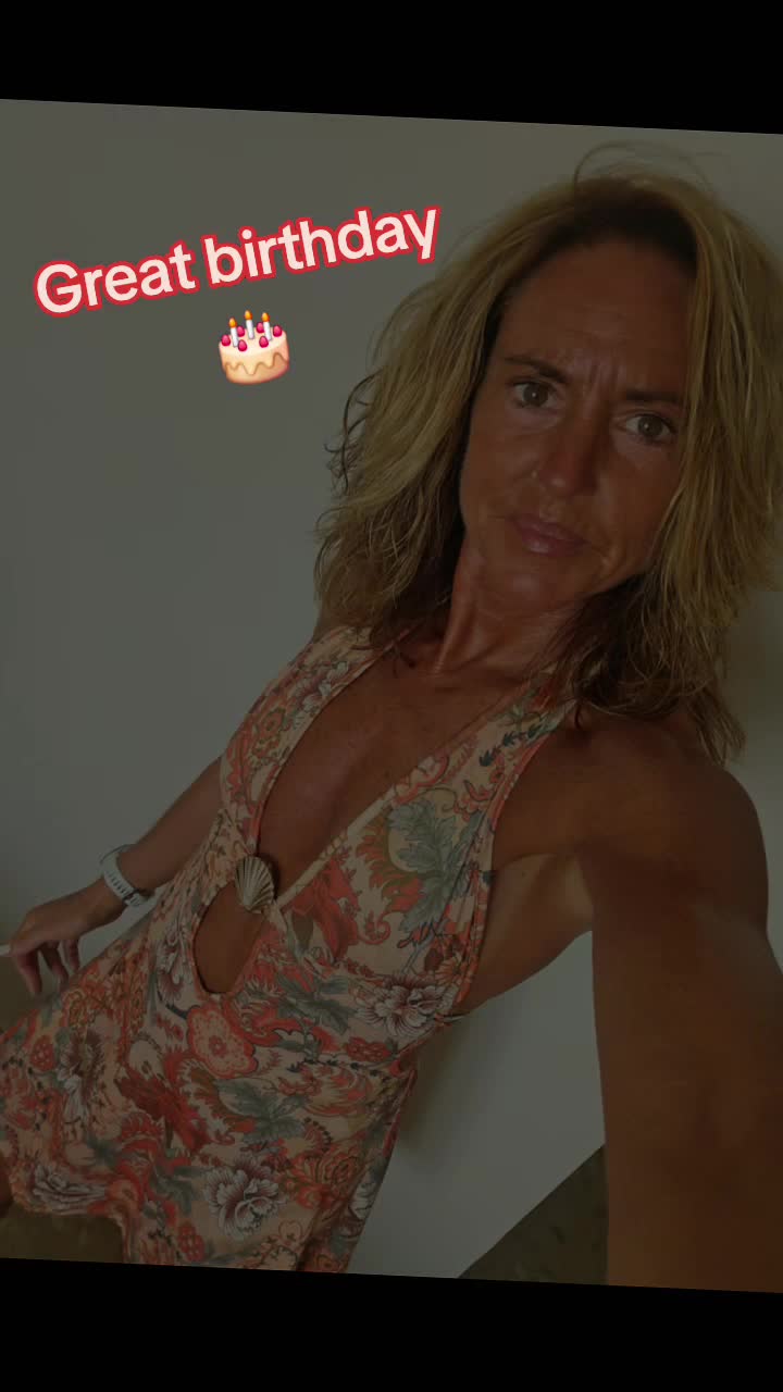 @Instagram:gymgirlmaz