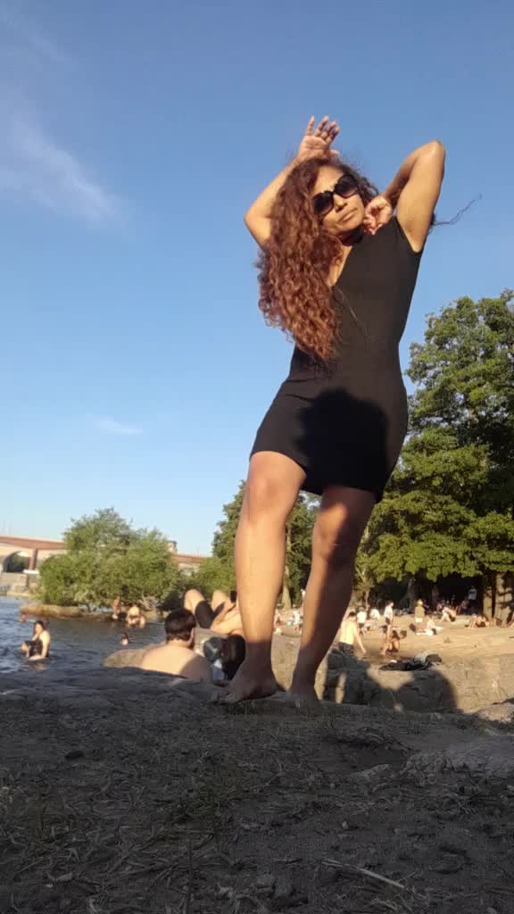 @yesmina