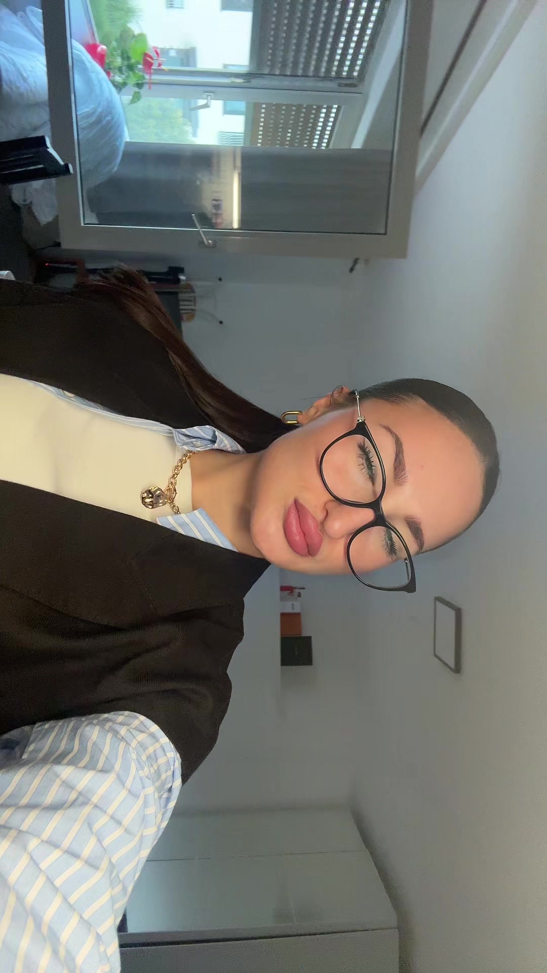 @Ana
