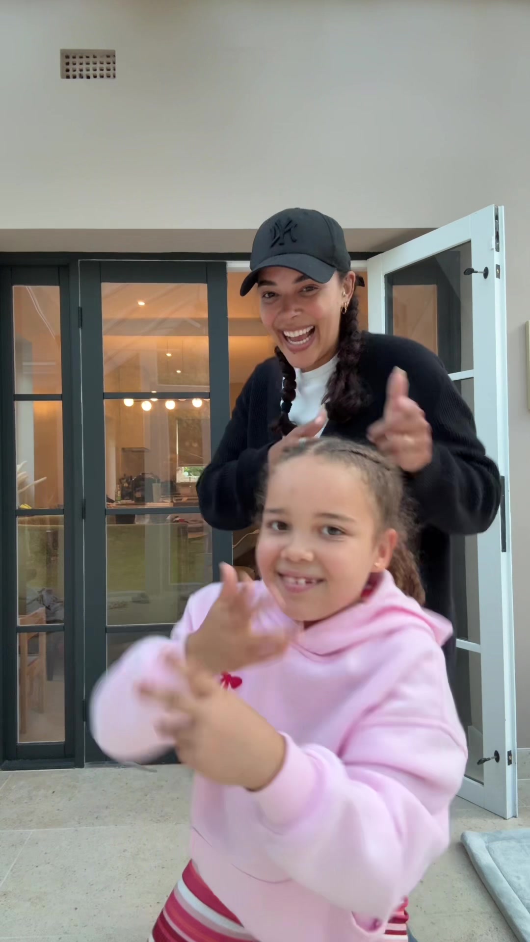 @Anastacia & Aliyah