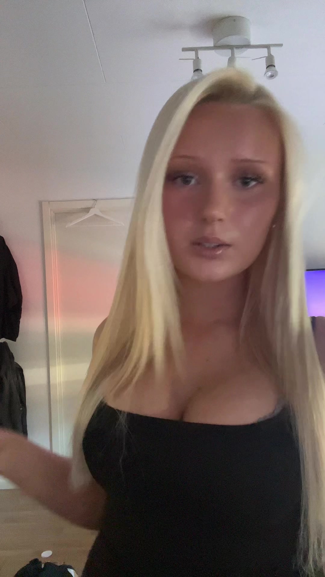 @ebbahallstrom