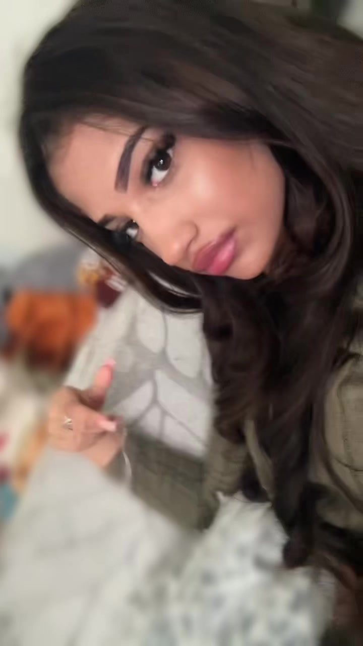 @Jazmin_Viragh