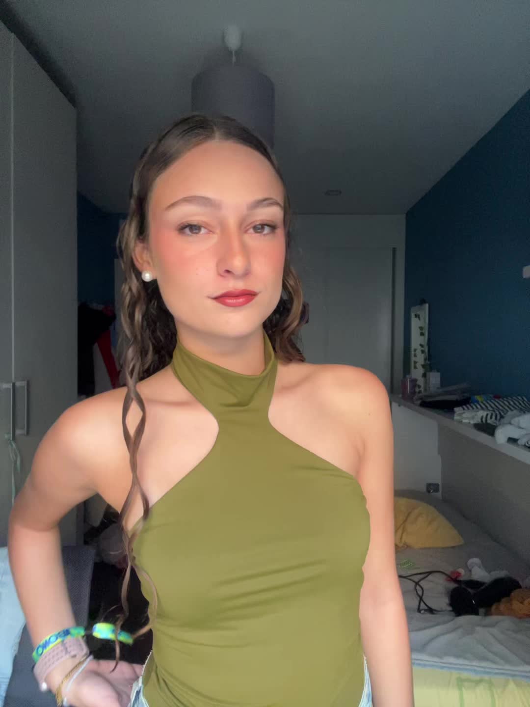 @Leyyy