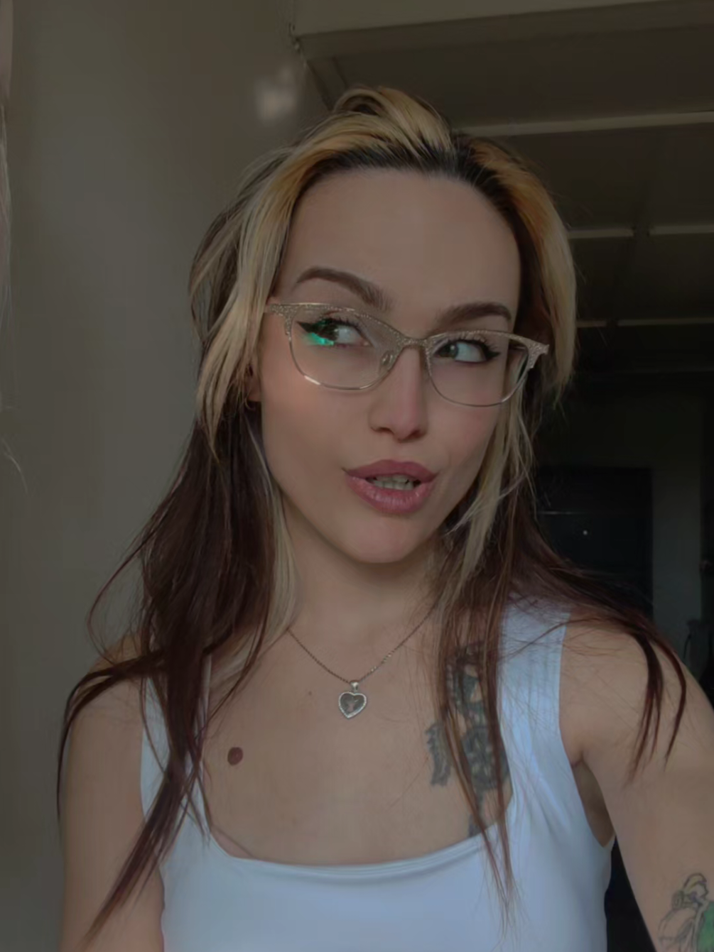 @Marie Oláhová