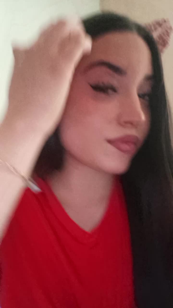 @tati 🍒🪞📿
