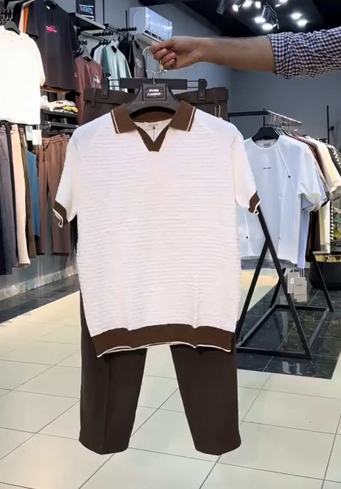 @𝓡𝓸𝔂𝓪𝓵 𝓒𝓵𝓸𝓽𝓱𝓮𝓼