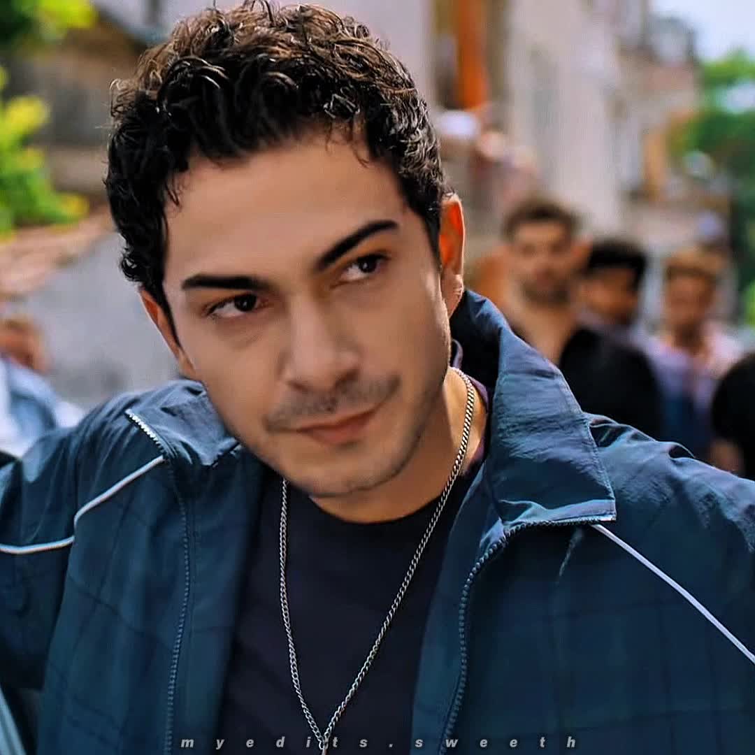 @✮𝐄𝐝𝐢𝐭𝐭𝐬✮