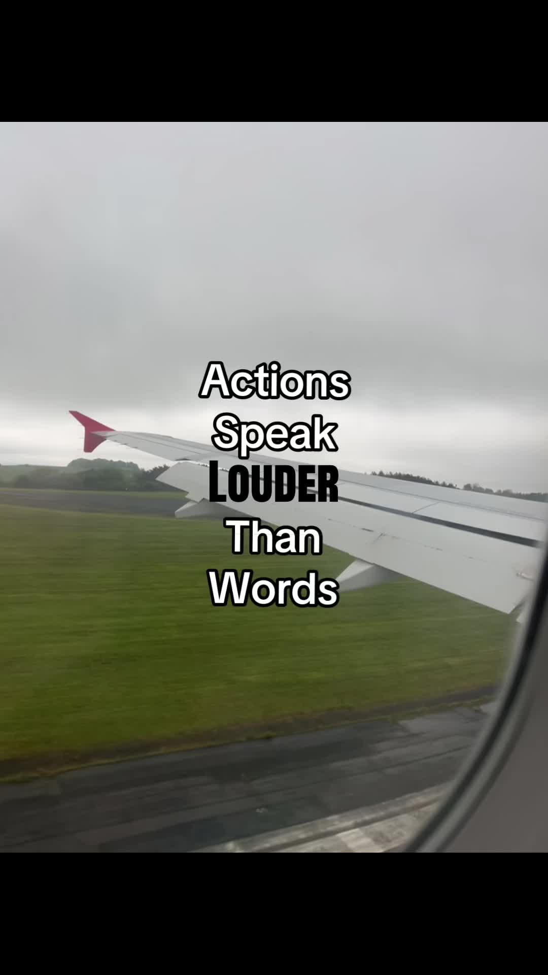 @Molly🤍🫰🏻