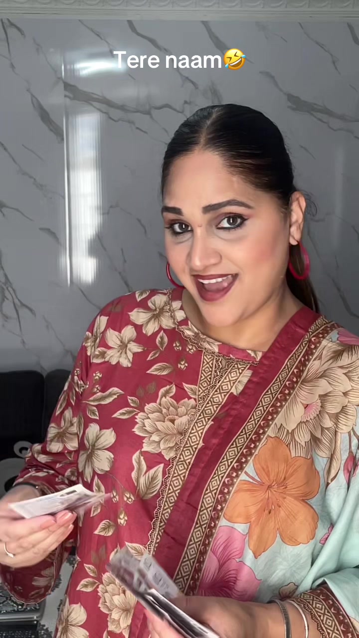 @Neetu✨