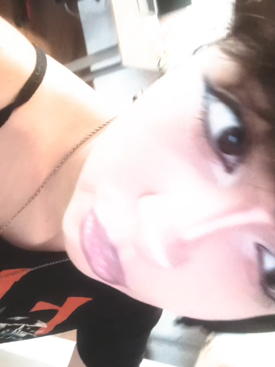 @kiki🚬