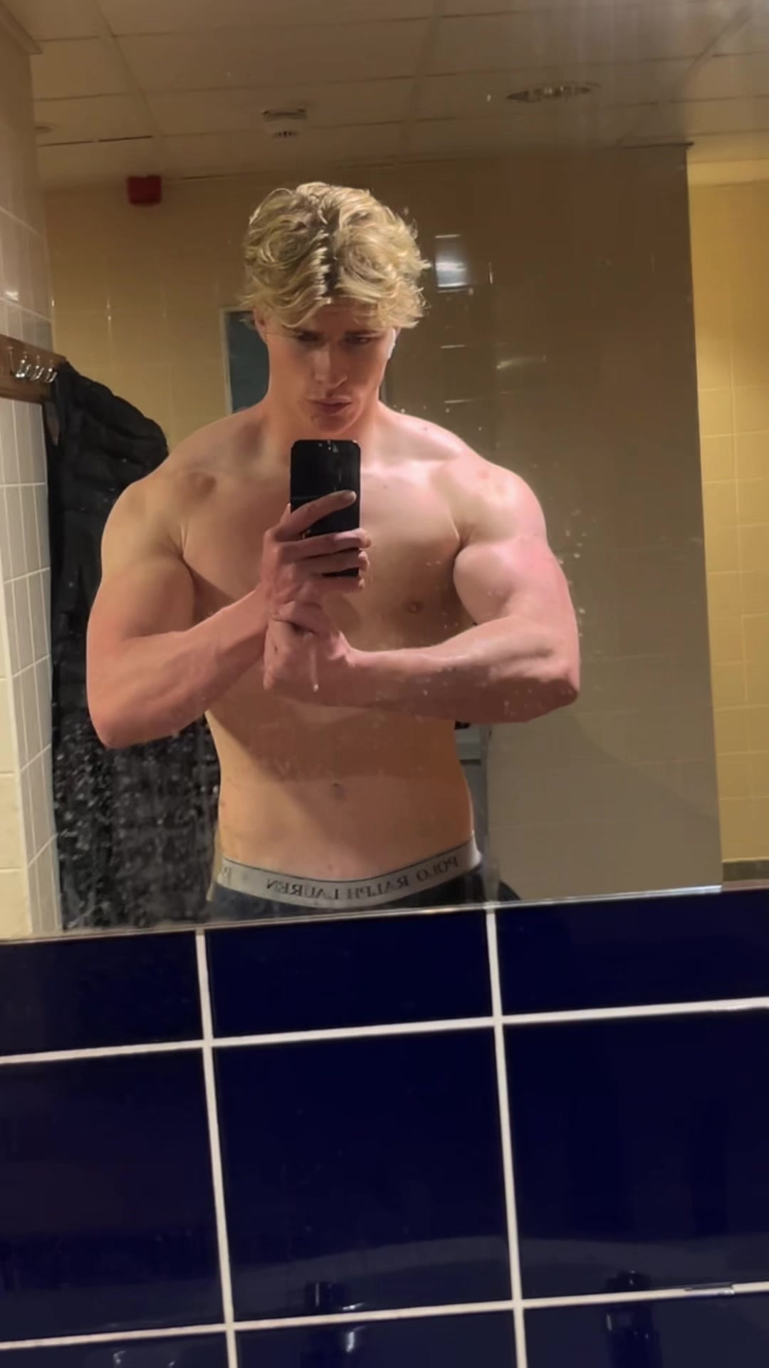 @henrylifts