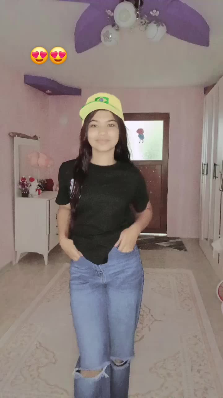 @Valentina🙉❤️