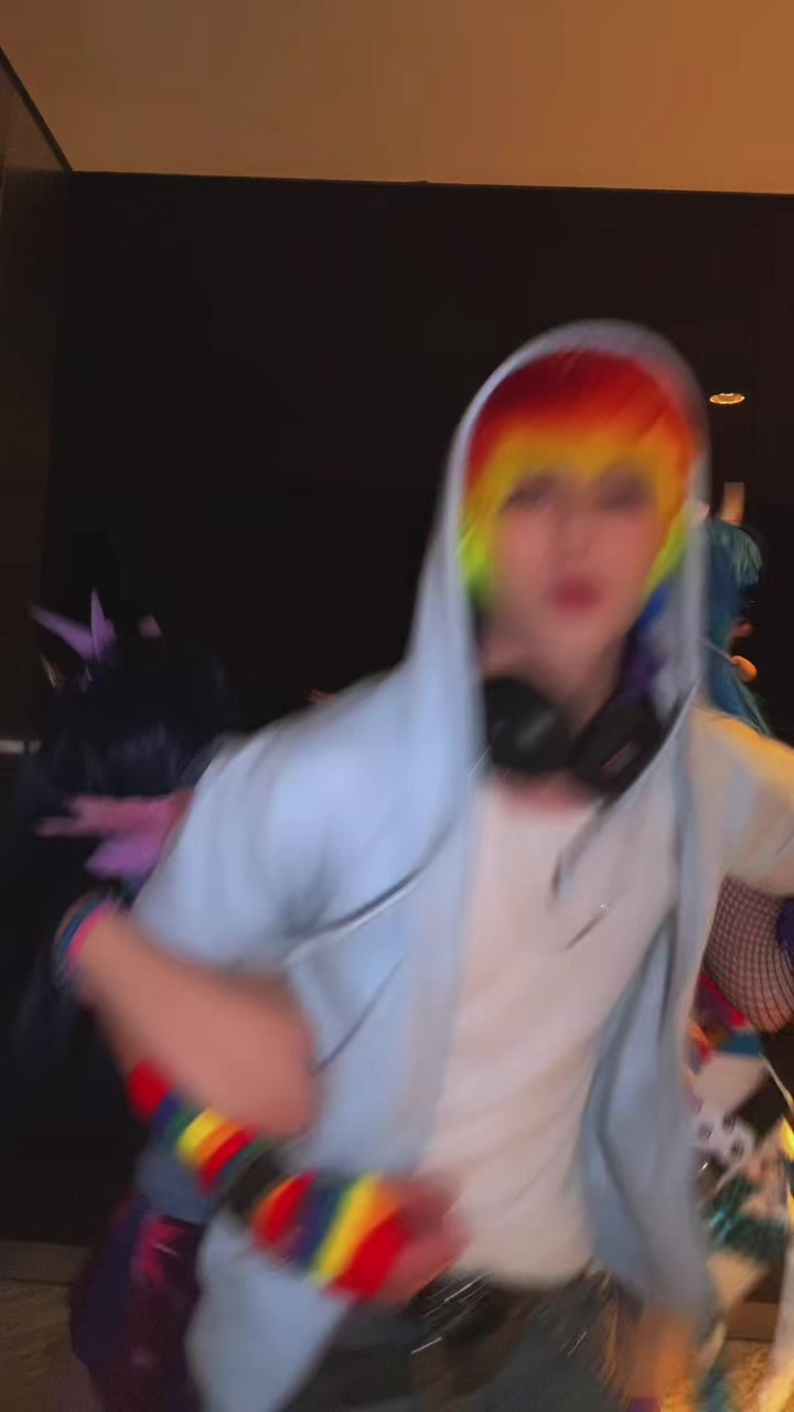 @:3 🔜