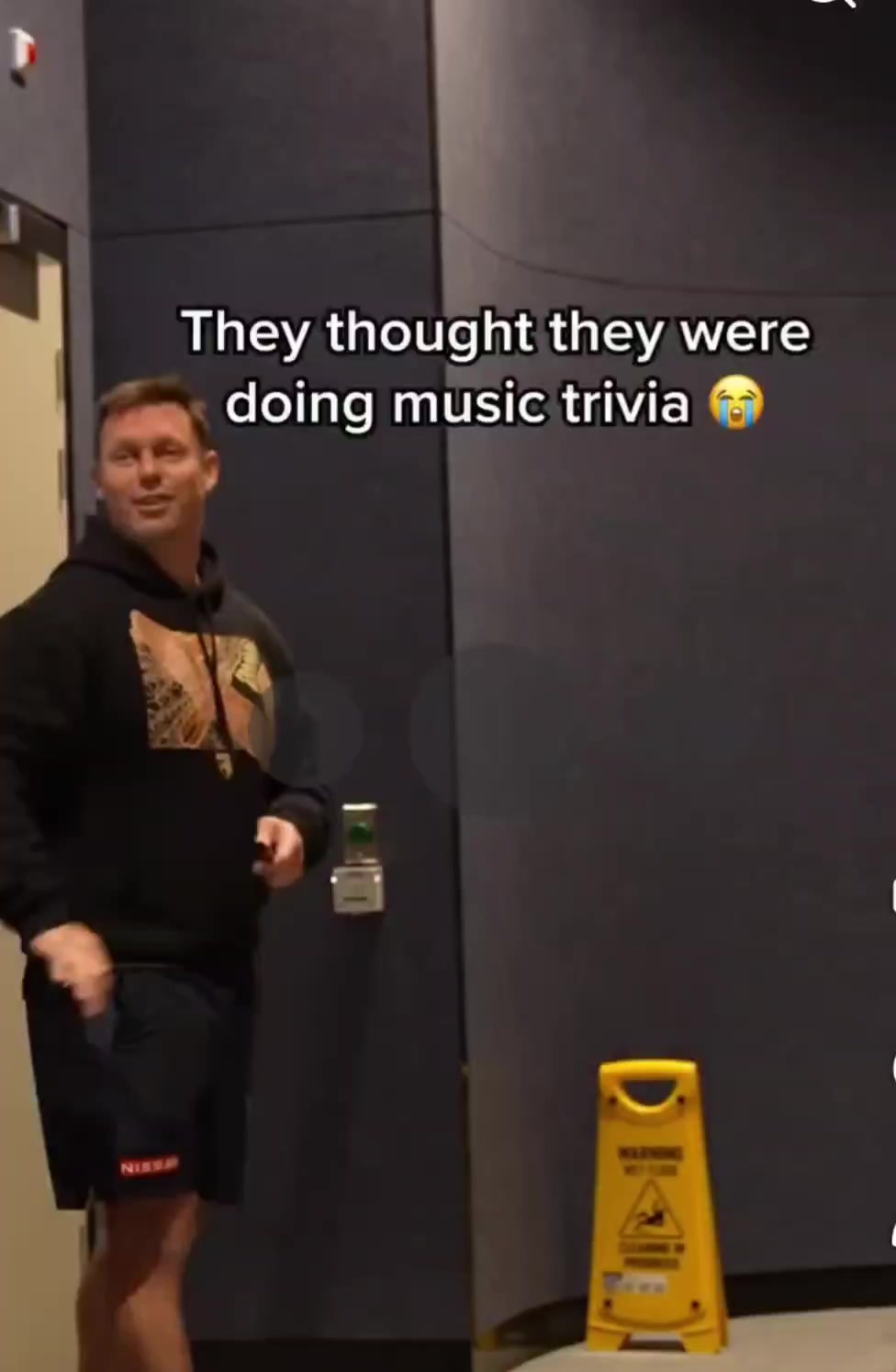 @Barry_Hawks_Cain23🦅🦅🦅