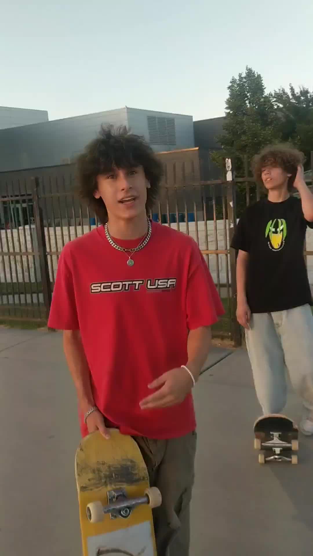 @discord.gg/parkercantt