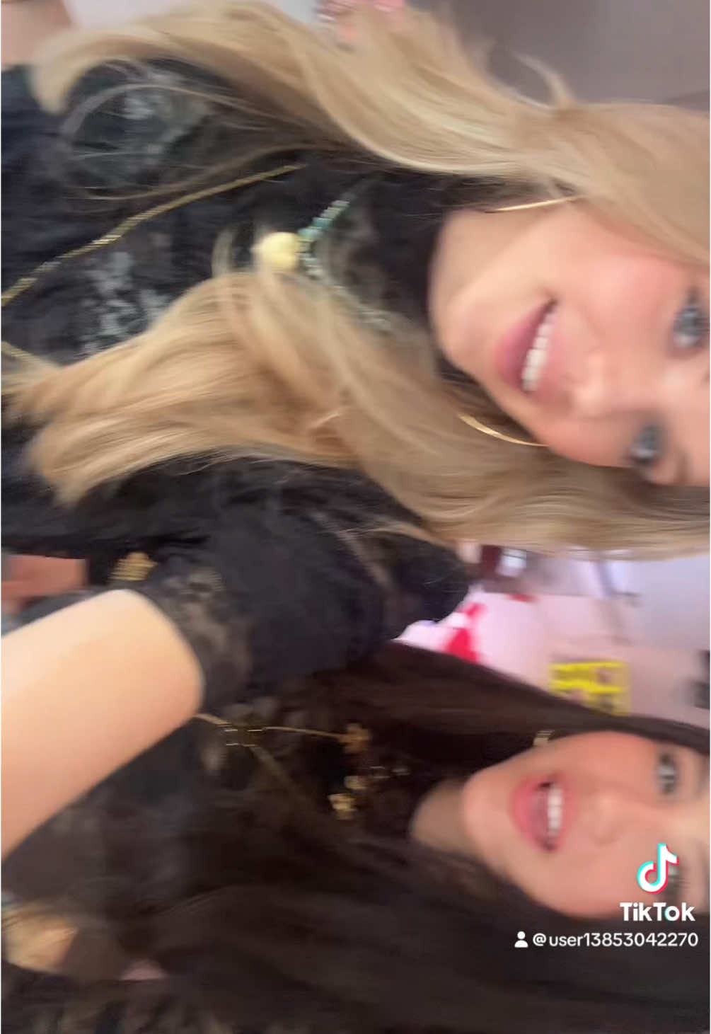 @Flore_vnkats