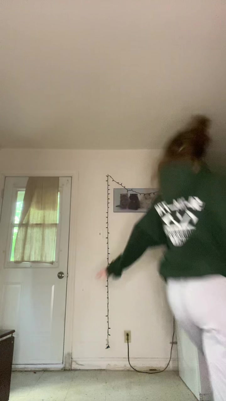 @Anastasia Jones77