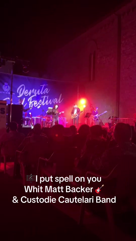 @Francesca De Bonis 🤟🎸⚡♦️