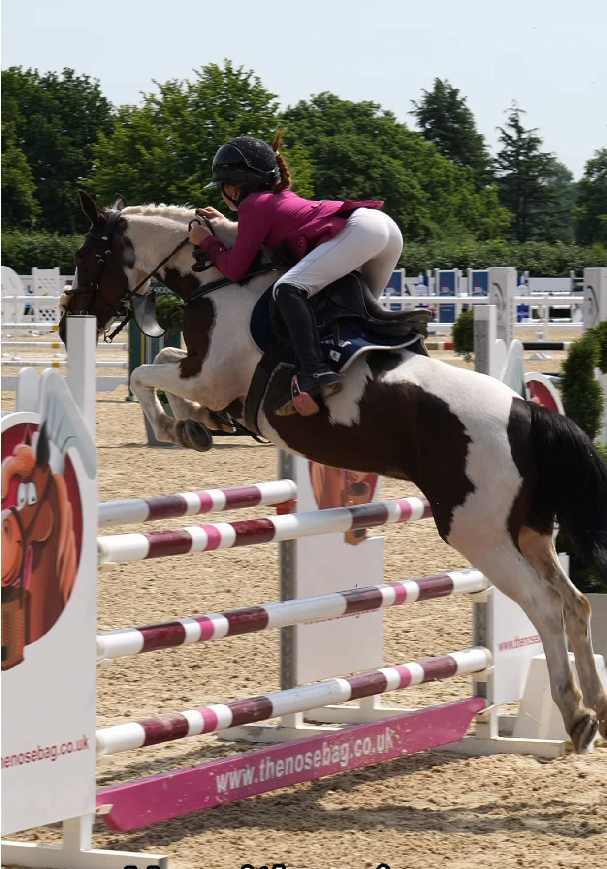 @Jumping With Ivy