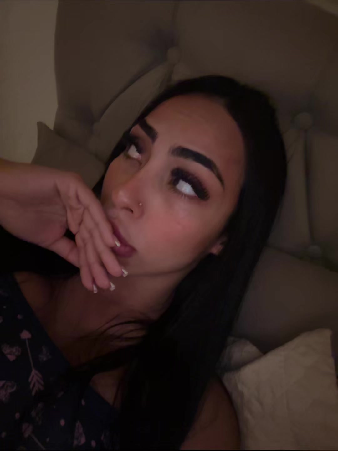 @Yasminaetioo