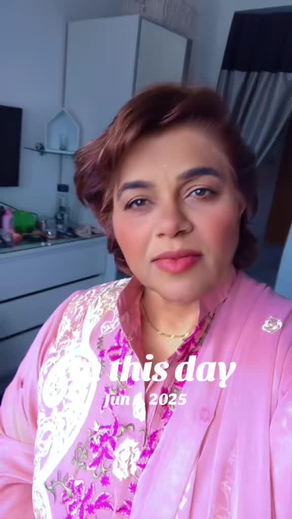 @Roohi KhanUK