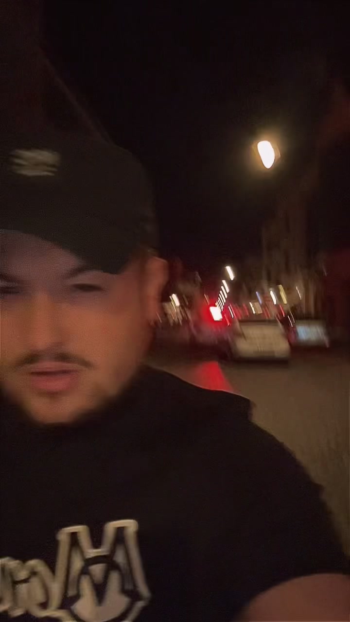 @Clau Tuș