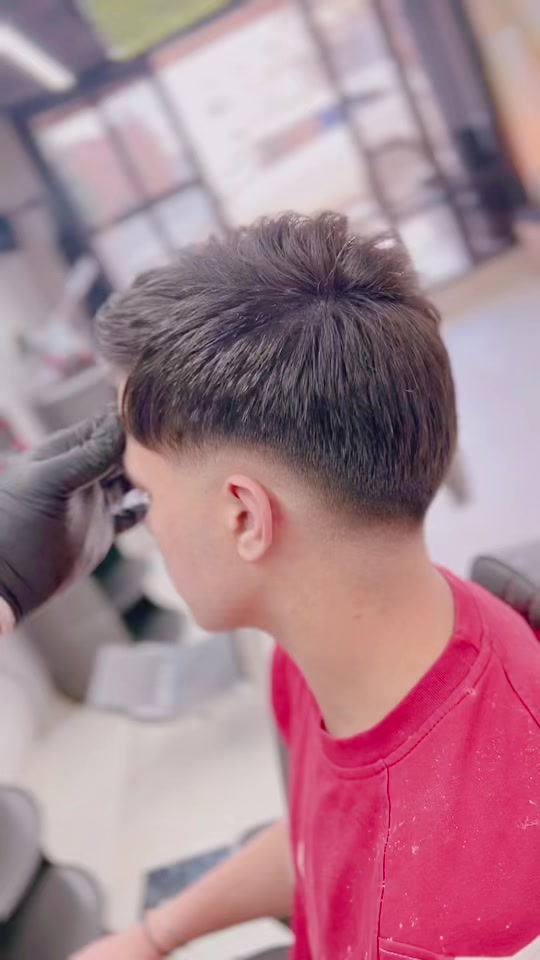 @Hasan abu safaqa (Hairdresser)