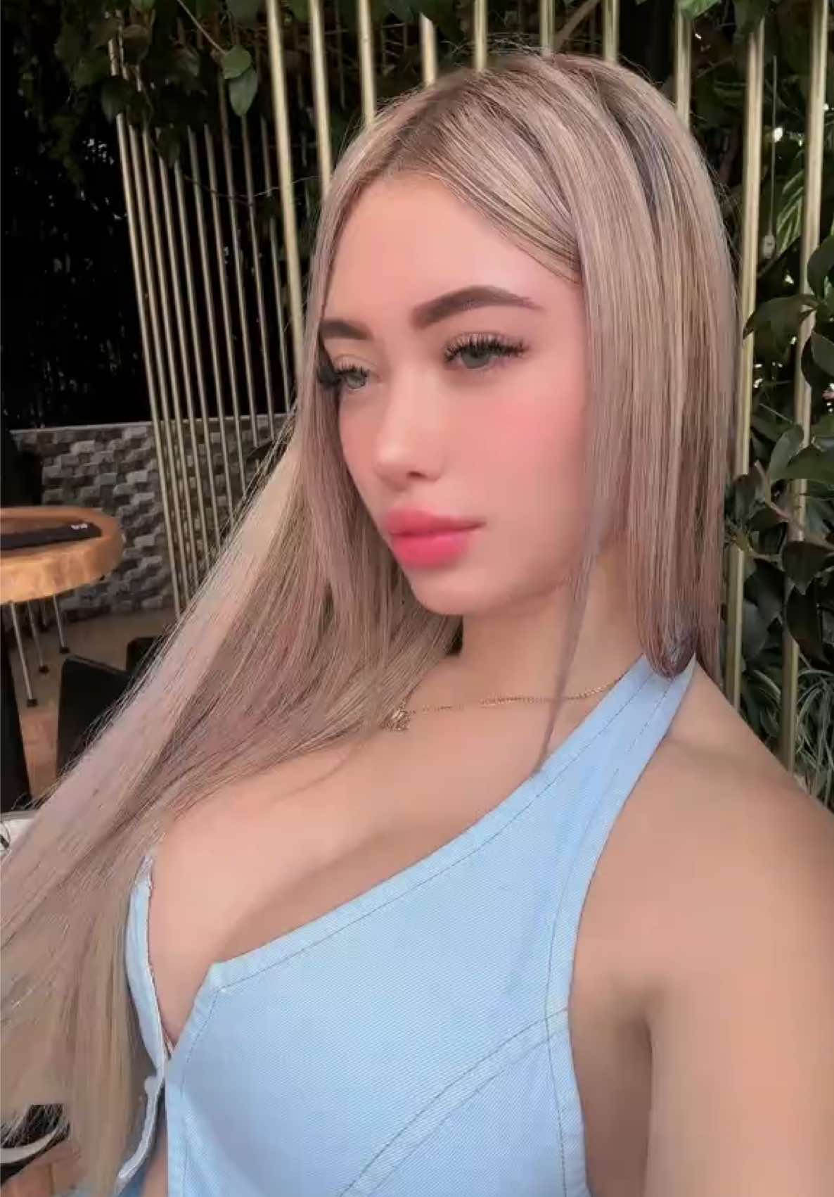 @ᗷᗝᗰᗷÓᑎ 🪽🍭