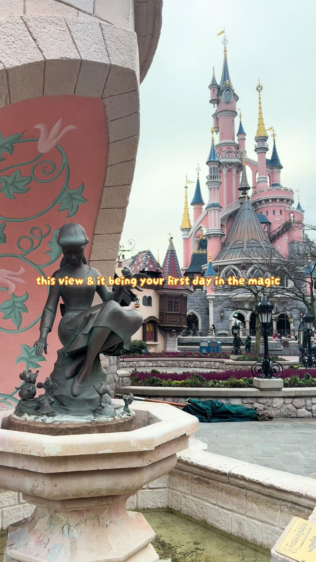 @Em & Step | Travel & Disney ✈️