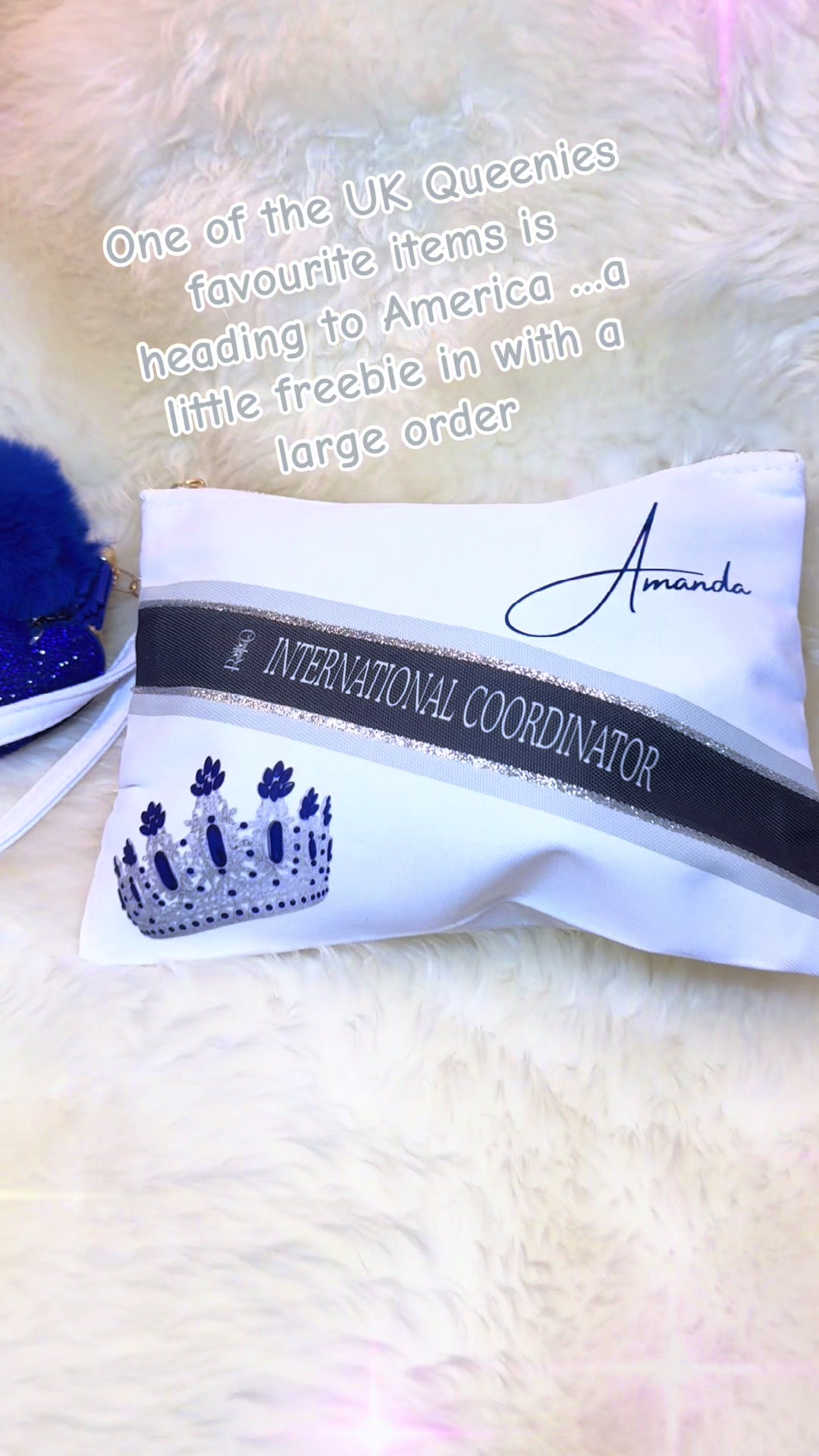 @oodles of love designs
