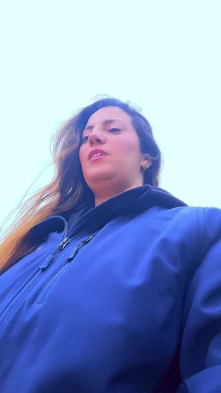 @María