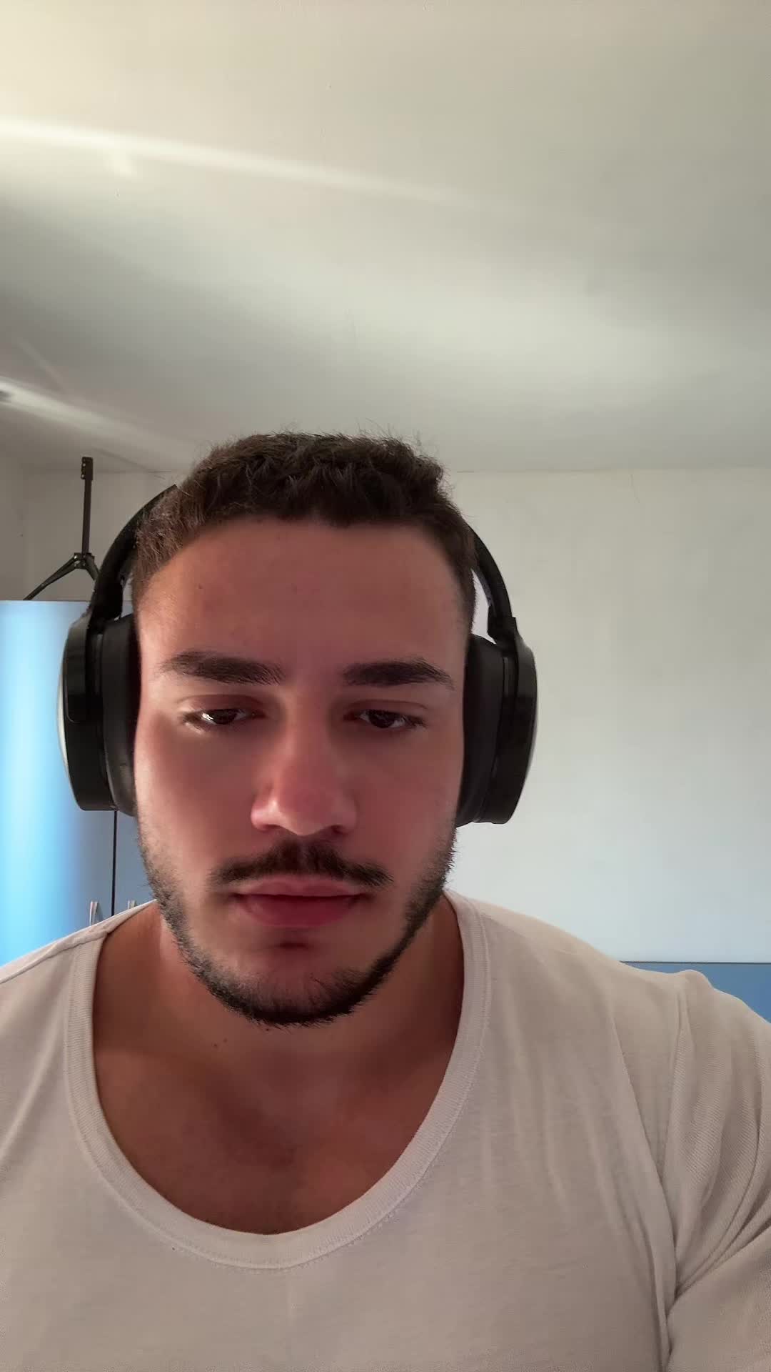 @vik3vik2