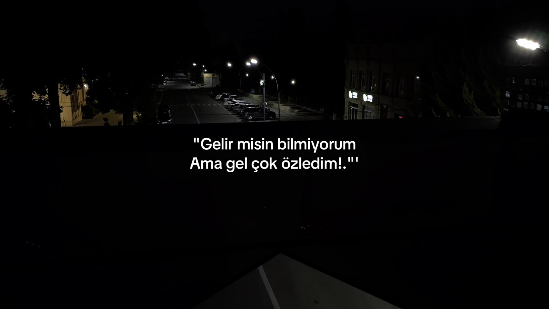 @𝓜.